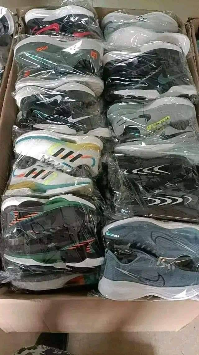 Nike and Jordan sneakers pallet